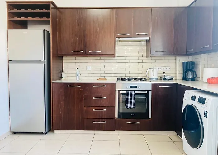 Apollo 2-br In Appartamento Larnaca