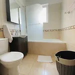 Apollo 2-br In لارنكا