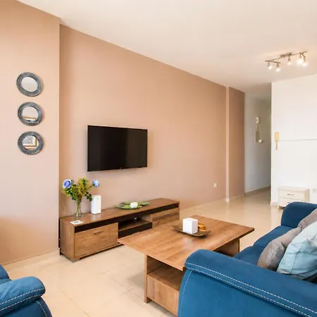 Apollo 2-br In Appartement